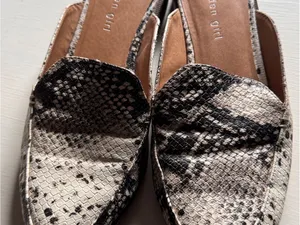 Madden Girl Black & Cream Snake-Print Slide Mules thumbnail 8