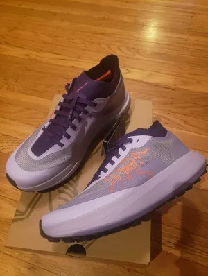 ARC’TERYX SYLAN PRO Aster Purple Shoe Womens Size 9 Vibram Megagrip Athletic thumbnail 2