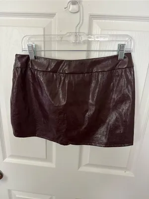 NWOT Medium Shein Burgundy Skort thumbnail 2