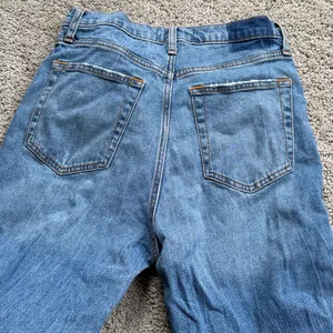 Abercrombie & Fitch Ankle Straight Ultra High Rise Jeans Size 29/8R thumbnail 6