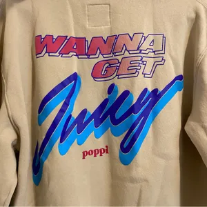 Poppi Tan Graphic Hoodie size Large thumbnail 9