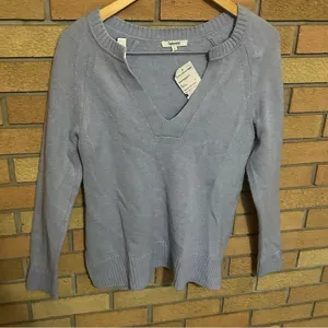 NWT Splendid Hedda Slash Neck Long Sleeve V Neck Sweater Frosty Blue Size M thumbnail 3