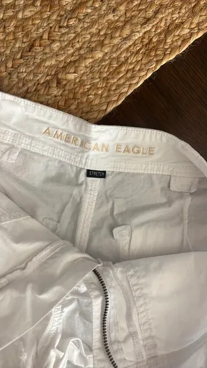 White Cargo American Eagle Shorts thumbnail 4