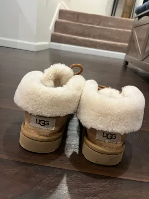 UGG Booties thumbnail 4