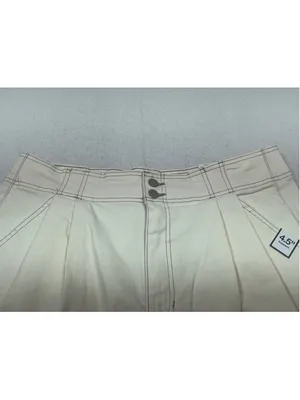 Womans Time and Tru High Rise Pleated Ivory Denim Shorts size 18 waist 37 inches thumbnail 3