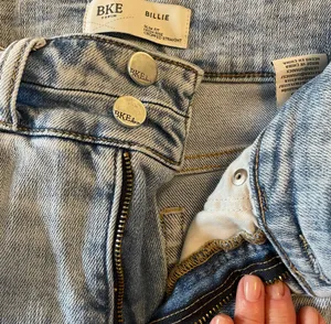 BKE Billie Slim Fit High Rise Cropped Straight thumbnail 4