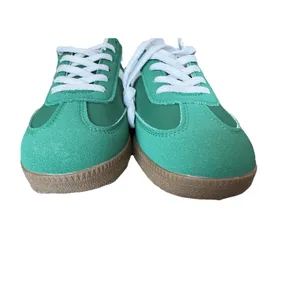 NWOT Retro Green & White Lace Up Low Top Sneakers Pink Accent Gum Sole 41/10 thumbnail 5