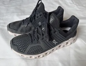 On Cloud Women's Black Gray White Mesh Running Athletic Gym Shoes Sneakers Sz‎ 7 thumbnail 1