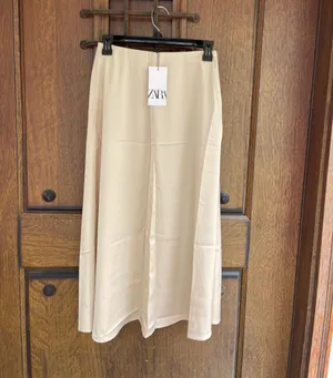 Zara A-line Beige Satin Midi Skirt. Size S thumbnail 2