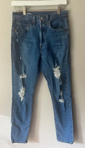 Levis Premium 501 Skinny Distressed Jeans Medium Wash Button Fly Women 26 thumbnail 1