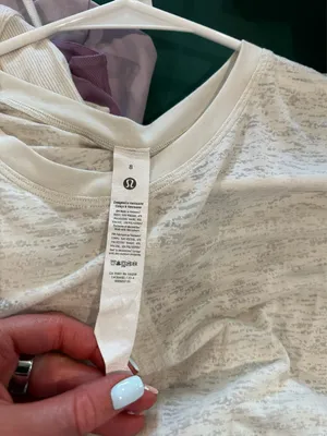 Lululemon shirt thumbnail 3