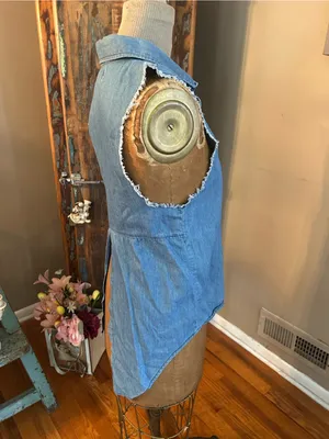 Vintage Havana Light Blue Denim S/L Button-Up Shirt w/Hi Low Hem | Size Large thumbnail 4