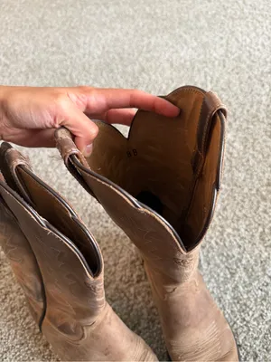 Ariat Women’s Heritage R Toe Western Boot thumbnail 8