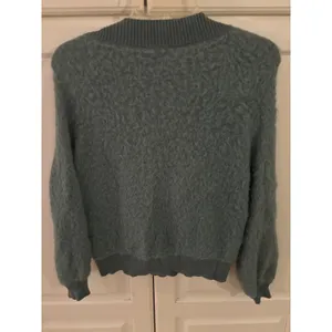 URBAN‎ OUTFITTERS Fuzzy Textured Crew Neck Sweater Teal Blue XS TP thumbnail 4