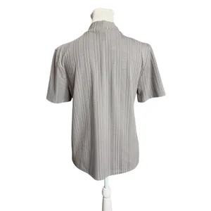Forever 21 Womens Large Gray Ribbed Mock Neck Short Sleeve Fitted Top thumbnail 3