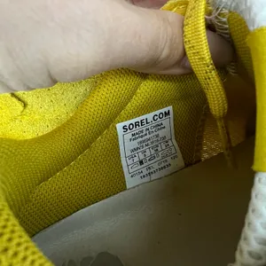 Sorel Women’s Kinetic Lite Lace sneakers in Gold Leaf Yellow suede US7 thumbnail 6