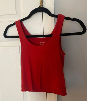 red crop top thumbnail 1