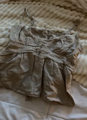 brandy melville babydoll top thumbnail 1