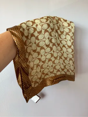 Authentic Coach NWT 100% Silk Legacy Signature C Logo Square Scarf OS thumbnail 10