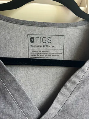 FIGS Catarina One-Pocket Scrub Top thumbnail 2