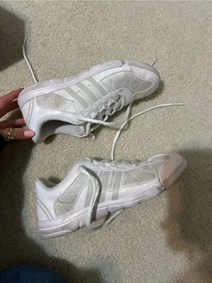 Adidas Women’s White Athletic Sneakers/Cheer Shoes thumbnail 6