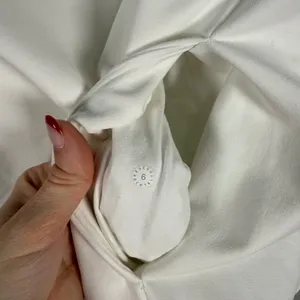 Lululemon Scuba White Pullover Hoodie Sweatshirt Size‎ 6 Raglan Sleeve thumbnail 6