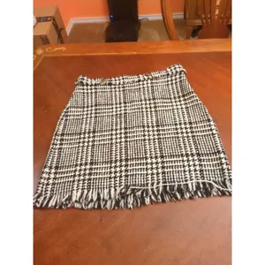 Zara Woman Tweed Mini Skirt S Plaid Houndstooth Black White Size S thumbnail 3