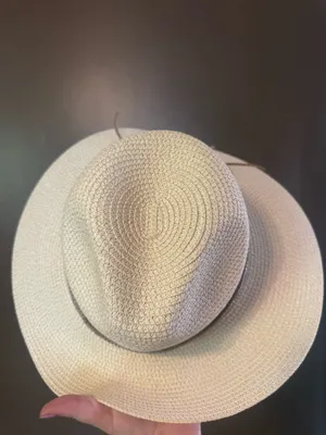 Beach Hat Boutique thumbnail 3