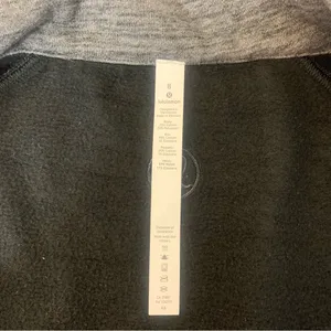 Lululemon Radiant Jacket Woman Sz 8‎ Heather Gray Sporty Workout Gym Athleisure thumbnail 9