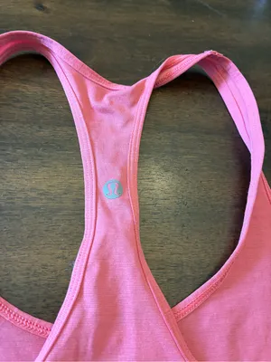 Lululemon Tank Top Women’s 4 Pink Racerback Workout Shirt thumbnail 3