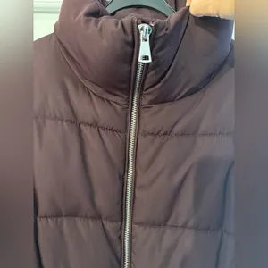 H&M Women's Puffer Jacket - Plum L thumbnail 3