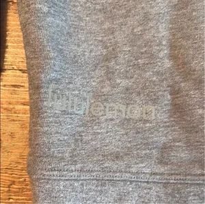Lululemon sweatshirt thumbnail 2