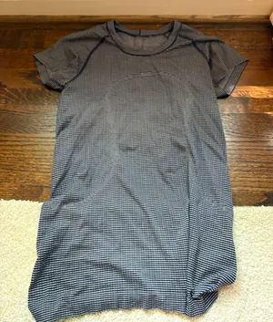 Swiftly Lululemon Tech Short Sleeve thumbnail 1