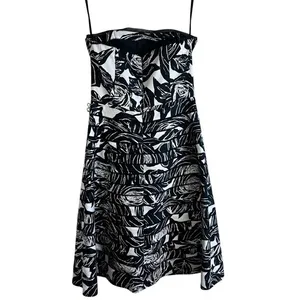 White House Black Market Floral Strapless Tiered Rose Print Mini‎ Dress Size 4 thumbnail 3