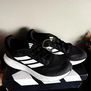 Adidas Runfalcon 5 Women’s 7.5 Black White Cloudfoam Running Shoes NWT thumbnail 5