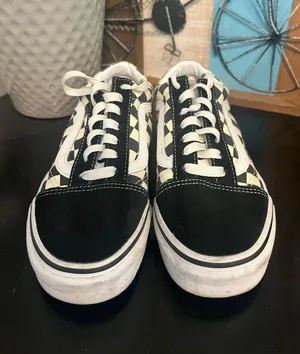 Shoes thumbnail 1