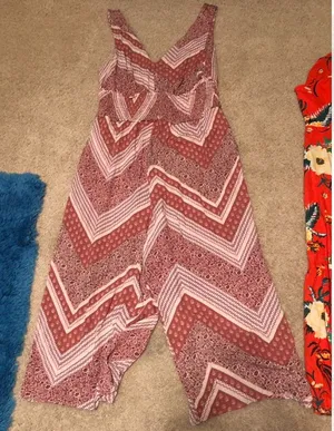 American Eagle Light red and white patterned jumpsuit never worn thumbnail 1