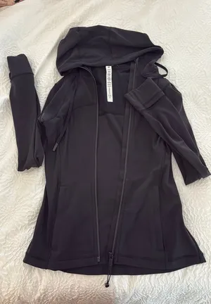 Lululemon Jacket thumbnail 1