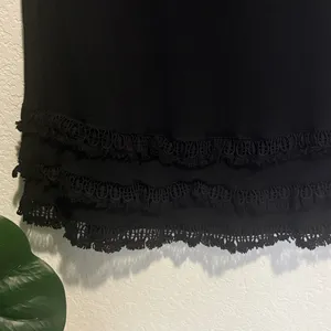 Lulu's Black Short Sleeve Mini Dress with Tiered lace tassel Hem XS thumbnail 4