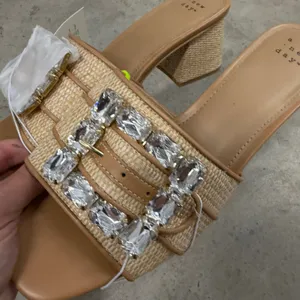 A New Day Kathleen Beige Raffia Crystal Buckle Block Heel‎ Slide Sandals 9 thumbnail 6