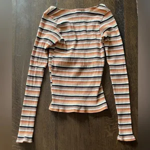 Billabong Long Sleeve Ribbed Cropped Top Deep V-neck Striped Size XS thumbnail 2