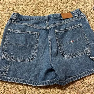Tommy Hilfiger denim blue Jean carpenter style shorts size 8 thumbnail 1