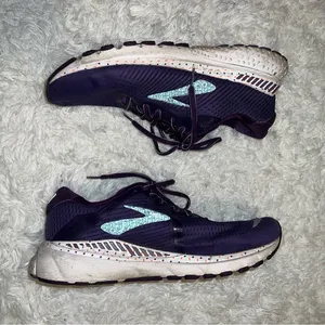 Purple Women’s Brooks Tennis Shoes Size 11 thumbnail 1