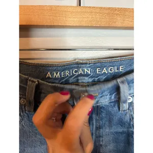 American Eagle split seam Mom Jeans thumbnail 3