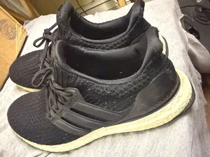 Adidas UltraBoost Mens Size 9.5 Running Shoes Core Black thumbnail 4