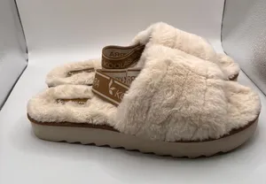 Koolaburra by UGG Natural Fuzz'N II Womens Size 11 Beige Slippers EUC thumbnail 1