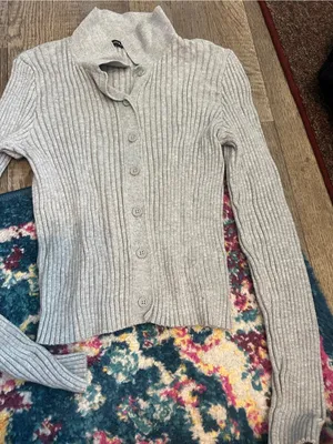 Brandy Melville Ribbed Button-Front Collared Sweater - Gray thumbnail 4