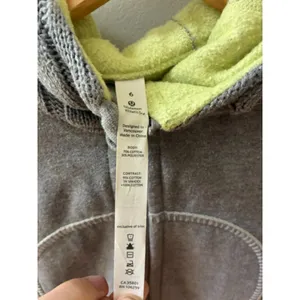 Lululemon Scuba Full Zip Hoodie Women's Size 6 Heather Gray EUC thumbnail 4