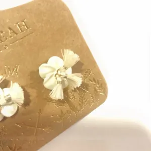 Shiraleah Chicago jewelry - Anthropologie - Fleur stud earrings ivory flower NEW thumbnail 3