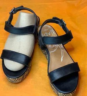 DV wedges Black Size 8 thumbnail 1